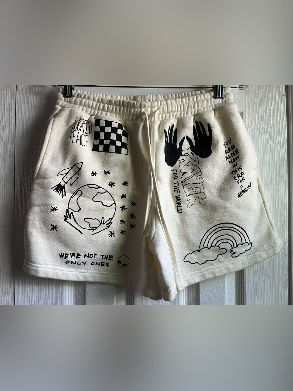 ME by Melody Ehsani Cream Graffiti Doodle Shorts Sweats Women's 28” waist NWOT